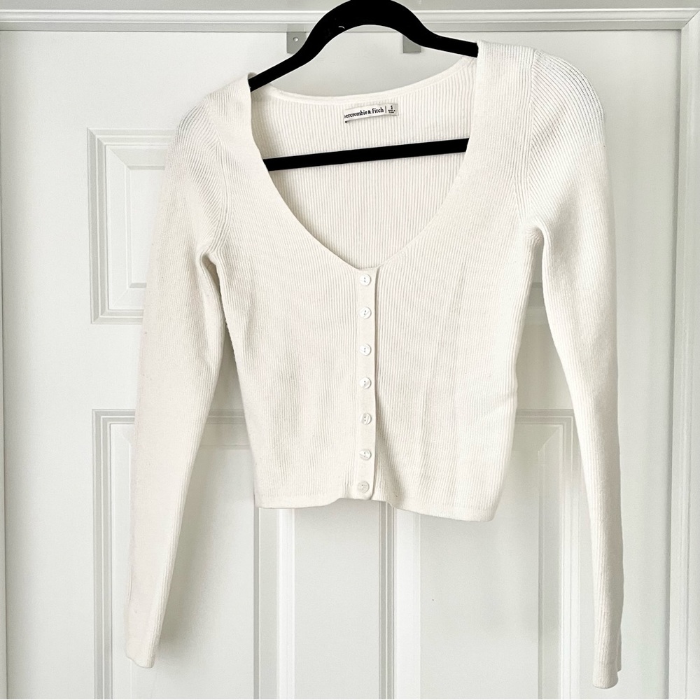 Abercrombie white cropped cardigan